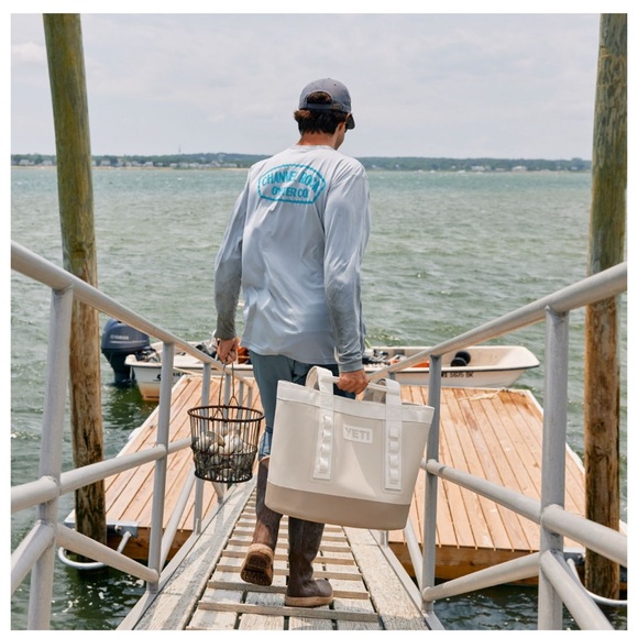 Yeti Camino 35 Tote in Cape Taupe - Picture 7 of 9